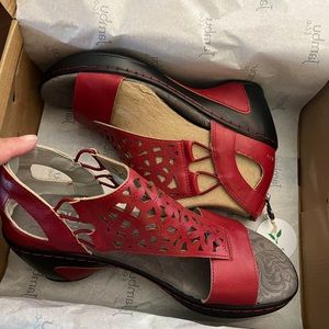 NIB JBU by Jambu Isla Sandals, Size 8.5